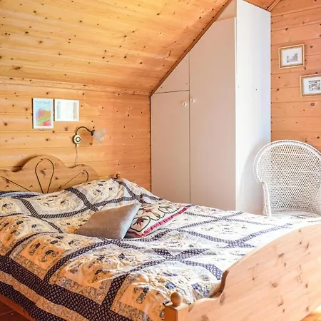 4 Bedroom Lovely In Holiday home