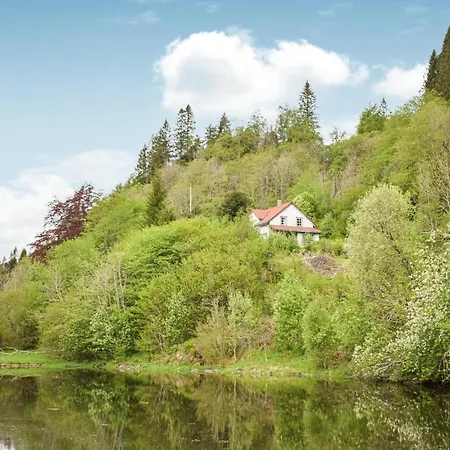בית נופש Lovely In With Wifi