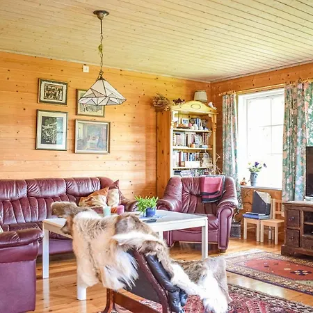 Ferienhaus Lovely Home In Lonevag With Wifi *